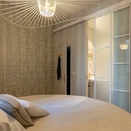 Apartment De Luxe , Place Graslin *